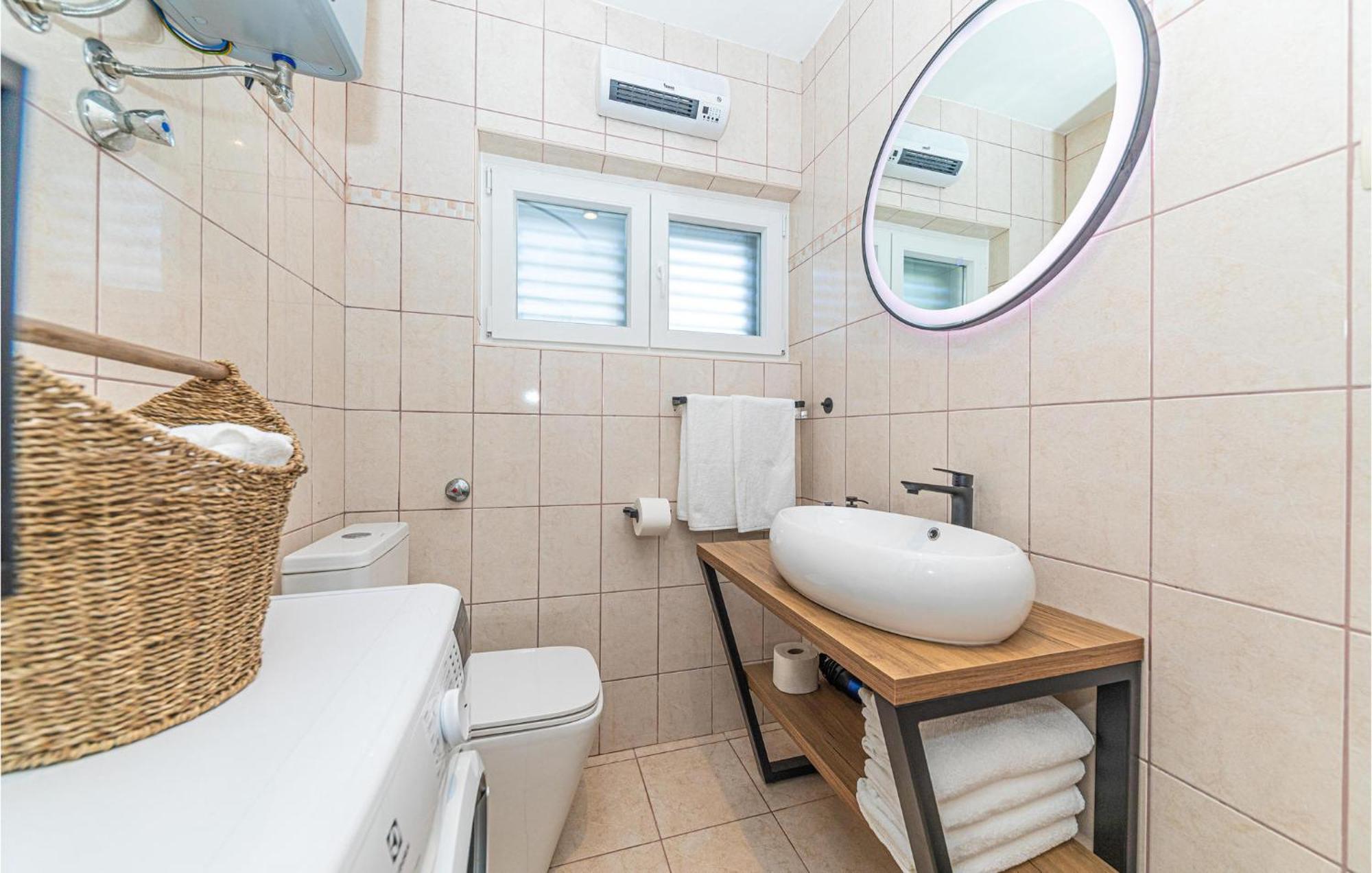 3 Bedroom Lovely Home In Ядрія Екстер'єр фото